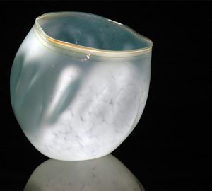 Anthias Bowl by Robert Kaindl Art Glass Artist